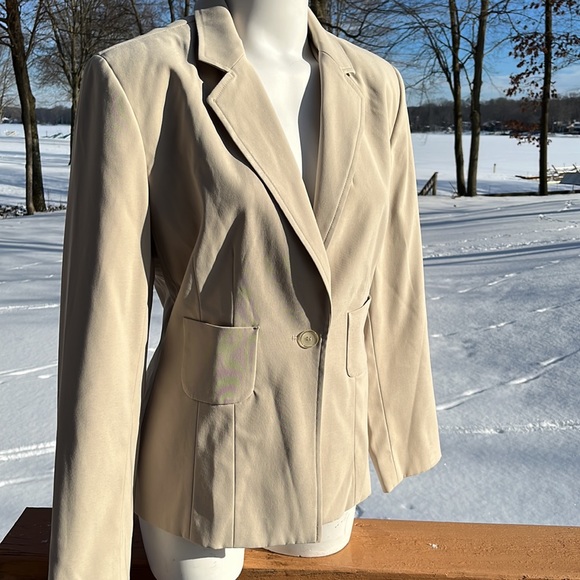 Harve Benard cute blazer 14 - Picture 2 of 8